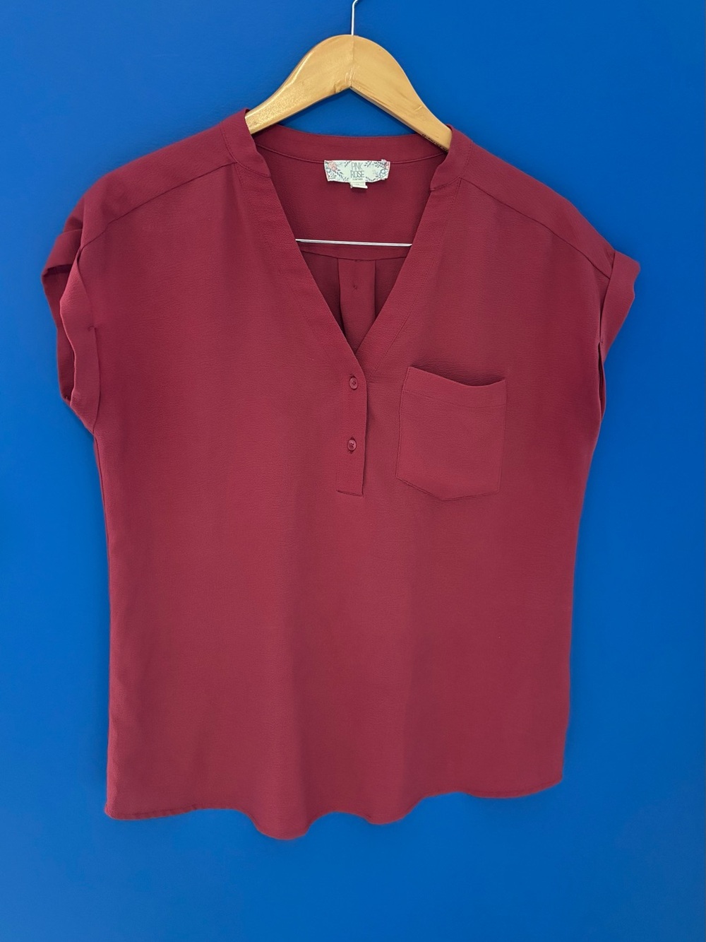 {Pink Rose} Women’s V-Neck Short Sleeve Blouse size M
